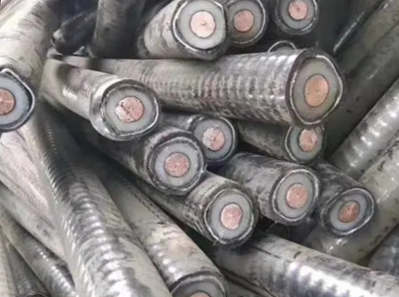 �ʶ������߻���