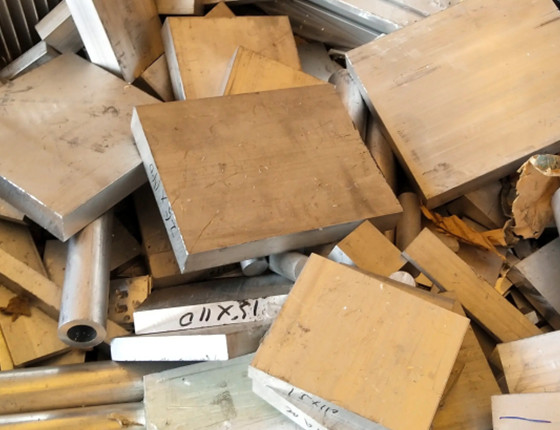 ����ֺ��и��ϻ���