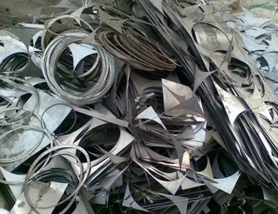 �Ϸ������и��ϻ���